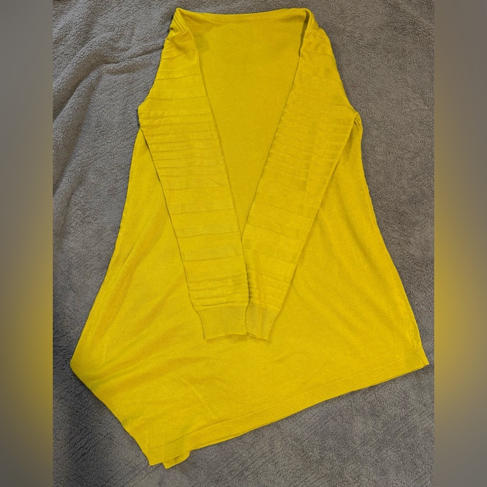 Apt. 9 Women's Vibrant Yellow Tunic - Picture 4 of 4